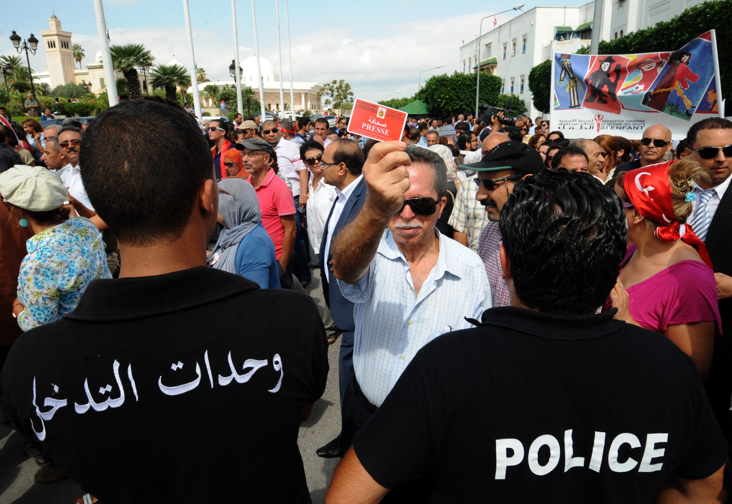 Tunisie : « Et La Liberté Surgit Sous Les Fenêtres De Mon Journal ...