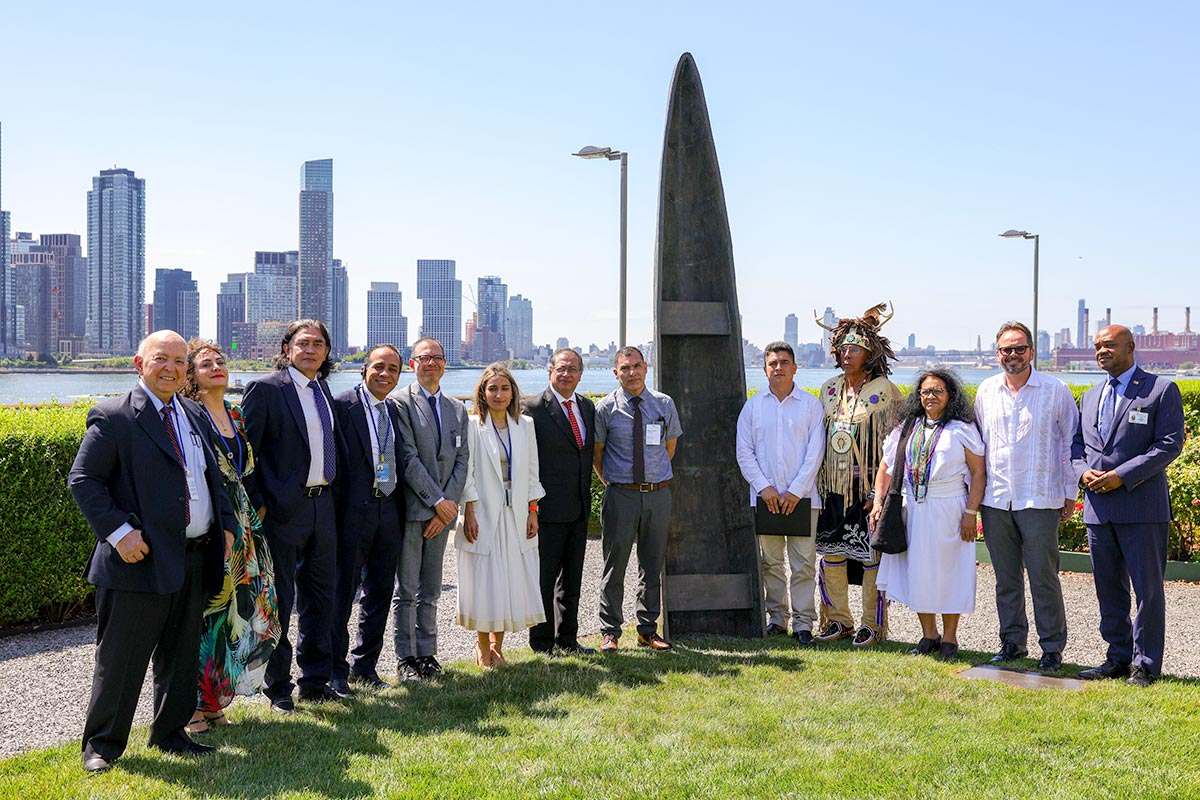 Gustavo Petro (President of Colombia) inaugurates a monument in New York