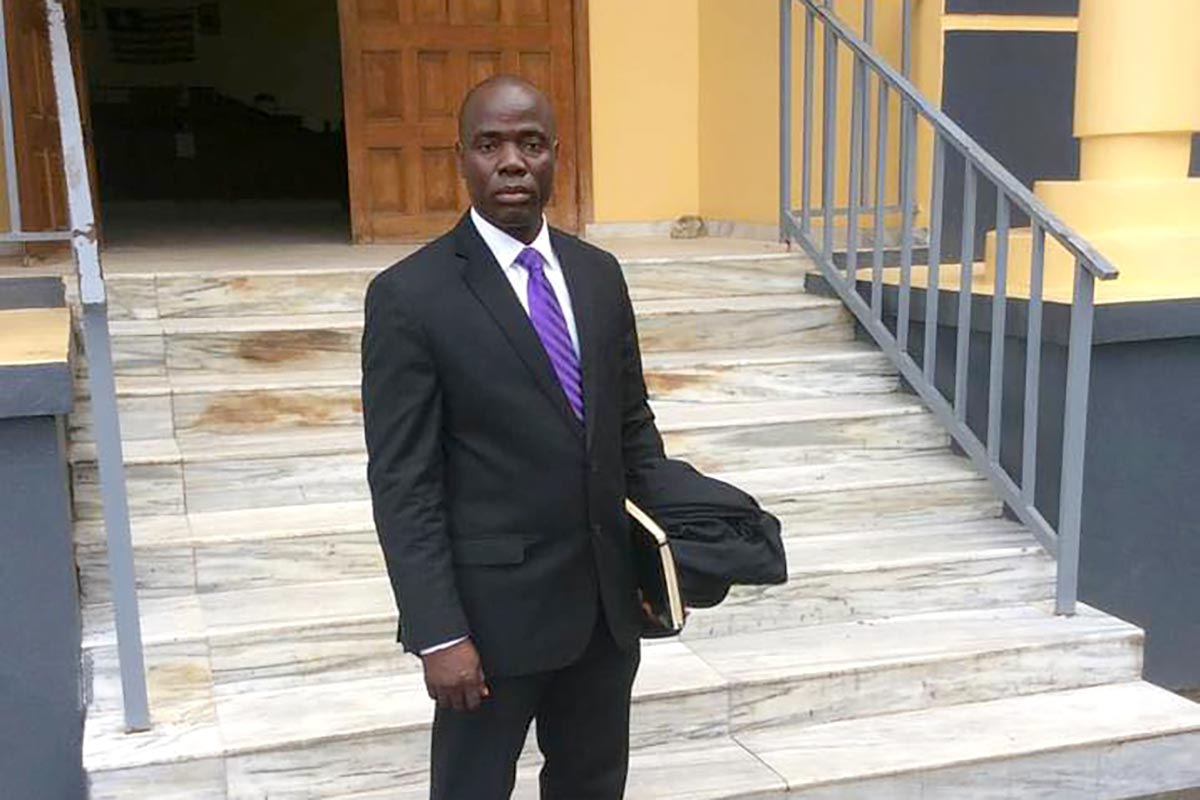 Jonathan Massaquoi, avocat au Liberia