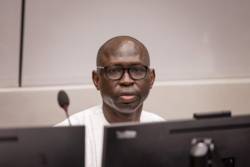 Maxime Mokom, ancien ministre centrafricain, poursuivi puis relaxé par la Cour pénale internationale, demande aujourd'hui réparation. Photo : Mokom comparaît devant la CPI.